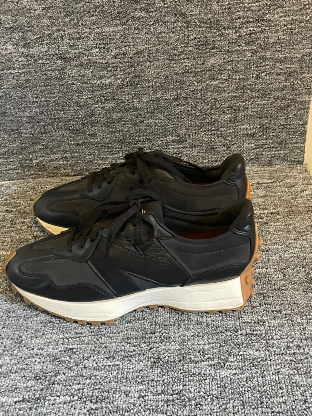 New Balance The Intelligent Choice 327 Men’s 8